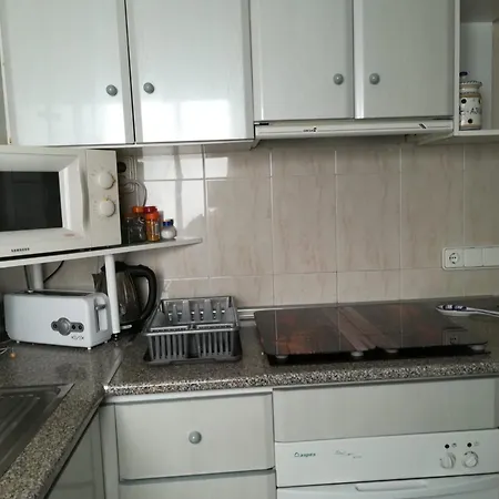 Appartement Beautiful 2-bedroom Less Than 50m From The And Side Sea Views Torrevieja