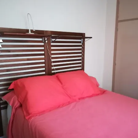 Beautiful 2-bedroom Less Than 50m From The And Side Sea Views Apartman Torrevieja