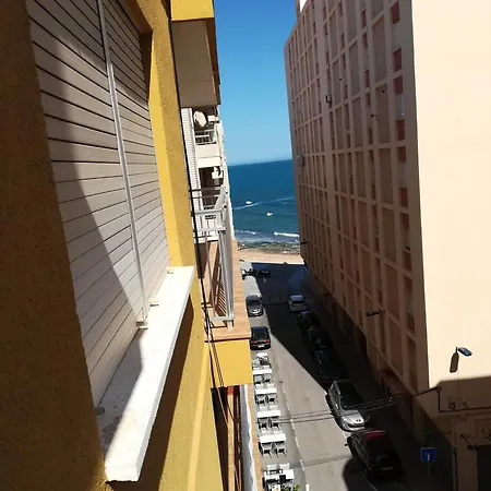Beautiful 2-bedroom Less Than 50m From The And Side Sea Views * Torrevieja