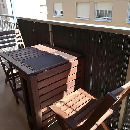 Beautiful 2-bedroom Less Than 50m From The And Side Sea Views Torrevieja
